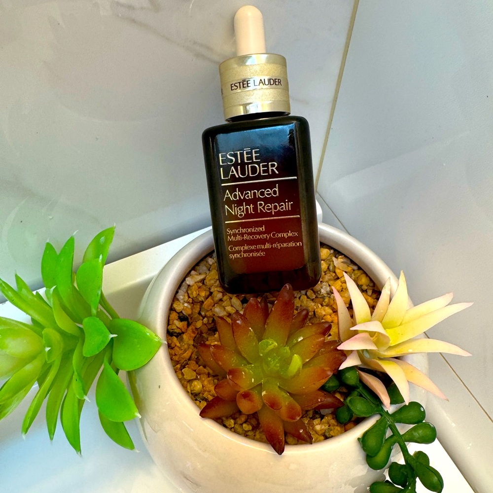 Estee Lauder Advanced Night Repair Serum - Brown